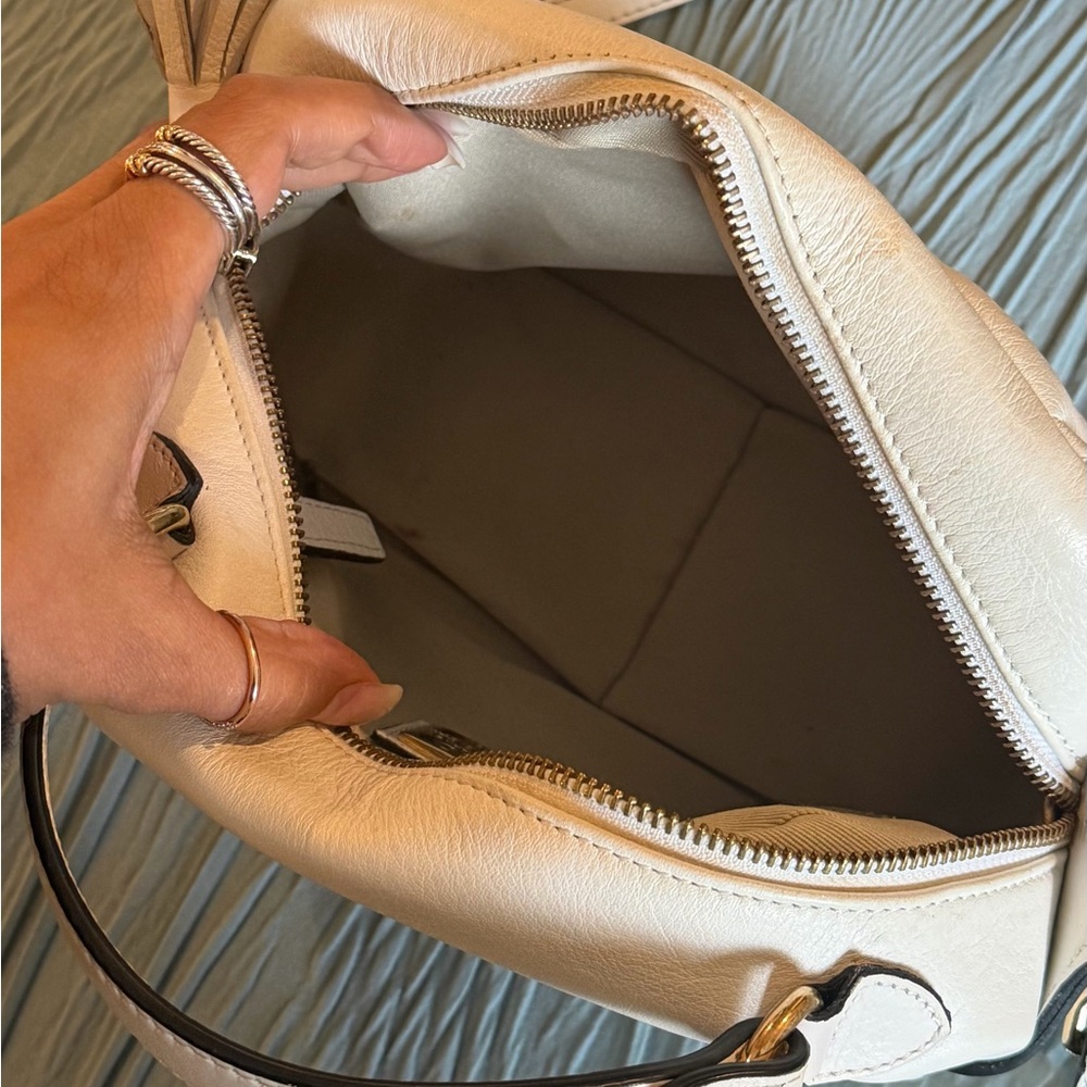 Valentino Cream Quilted Logo Crossbody Bag - Picture 5 of 6